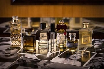 رئیس پلیس امنیت اقتصادی تهران از کشف محموله عطر و ادکلن قاچاق در محدوده بازار تهران خبر داد.