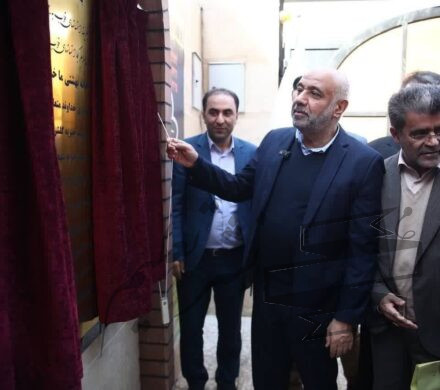 وزیر تعاون، کار و رفاه اجتماعی ابراز امیدواری کرد: فرزندخواندگی کودکان بی‌سرپرست در کشور بیشتر مورد توجه خانواده‌ها قرار گیرد.