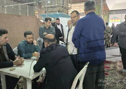 برپایی میز خدمت توسط منطقه یک شهرداری اهواز