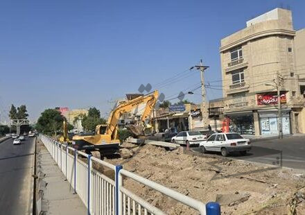 آغاز پروژه لوله گذاری جمع آوری و دفع آبهای سطحی توسط شهرداری منطقه یک اهواز