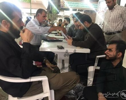 برپایی میز خدمت توسط شهرداری منطقه یک اهواز