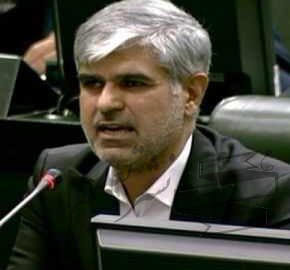 *۳ کلنگ‌زنی بی‌حاصل وزارت نیرو در ایذه/سهم صفر درصدی منطقه از طرح ۵۵۰ هزار هکتاری/مردم در کنار دریاچه سد دبه به‌دست به‌دنبال آب هستند!*