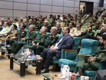حضور مدیرکل نوسازی مدارس خوزستان در همایش گرامیداشت سالروزشهادت استاد مطهری،روزمعلم و هفته عقیدتی سیاسی در سپاه و بسیج