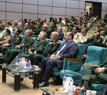 حضور مدیرکل نوسازی مدارس خوزستان در همایش گرامیداشت سالروزشهادت استاد مطهری،روزمعلم و هفته عقیدتی سیاسی در سپاه و بسیج