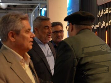 حضور مدیرعامل شرکت ملی نفت ایران در غرفه شرکت فولاد اکسین خوزستان