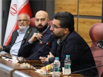 پیرو دستور مدیرعامل فولاد خوزستان انجام شد دیدار صمیمانه معاون منابع انسانی و امور اجتماعی با جمعی از بازنشستگان