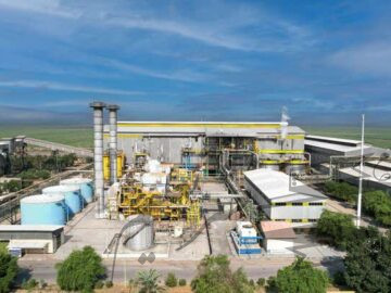 پذیرش دومین شرکت زیرمجموعه توسعه نیشکر در فرابورس ایران/ گام بلند توسعه نیشکر به‌سوی بازار سرمایه