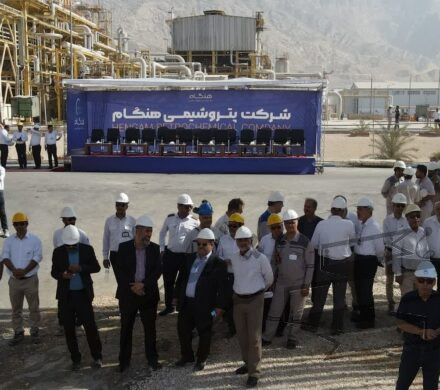 پیشرفت بزرگ در صنعت پتروشیمی با تکیه بر توان ملی