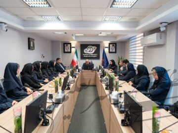 احمدی: زنان شایسته باید در مناصب کلیدی مدیریتی بیش از پیش نقش‌آفرین باشند