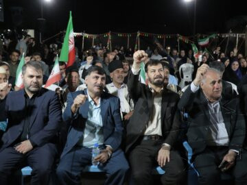 برگزاری آیین گرامیداشت شهدای اندیمشک و تجدید بیعت در اوج وحدت و همدلی در بهون بختیاری برگزار گردید