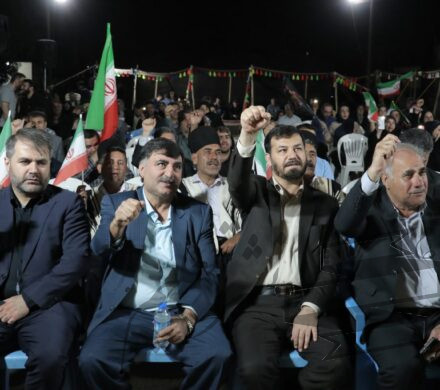 برگزاری آیین گرامیداشت شهدای اندیمشک و تجدید بیعت در اوج وحدت و همدلی در بهون بختیاری برگزار گردید