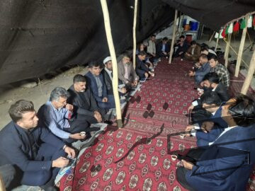 بهون بختیاری، پاسداشت زبان فارسی